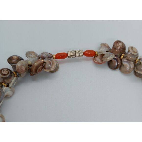 Vintage Natural Shell & Coral .:* 16" Strung/Beaded Necklace *:. w/Barrel Clasp - Picture 5 of 5